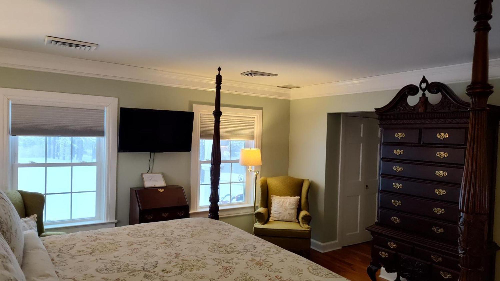 Kingsbay Mansion And Vacation Rental Houses Marion Room photo